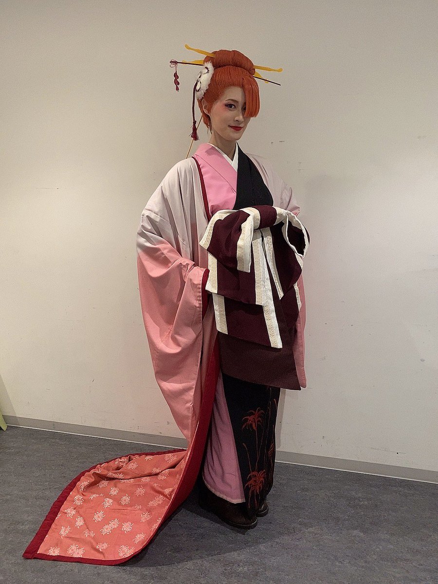 舞台『文豪ストレイドッグス 太宰、中也、十五歳』
③日目ありがとうございました😊

今日は文ステ仲間がたーくさん来てくれてとっても心強かった🥺文ステはひとつだなぁって演じながら感じました🥰

明日は配信もあります！頑張るぞー✊

写真、アップから始まりついに全身。明日からどうしよ🤔