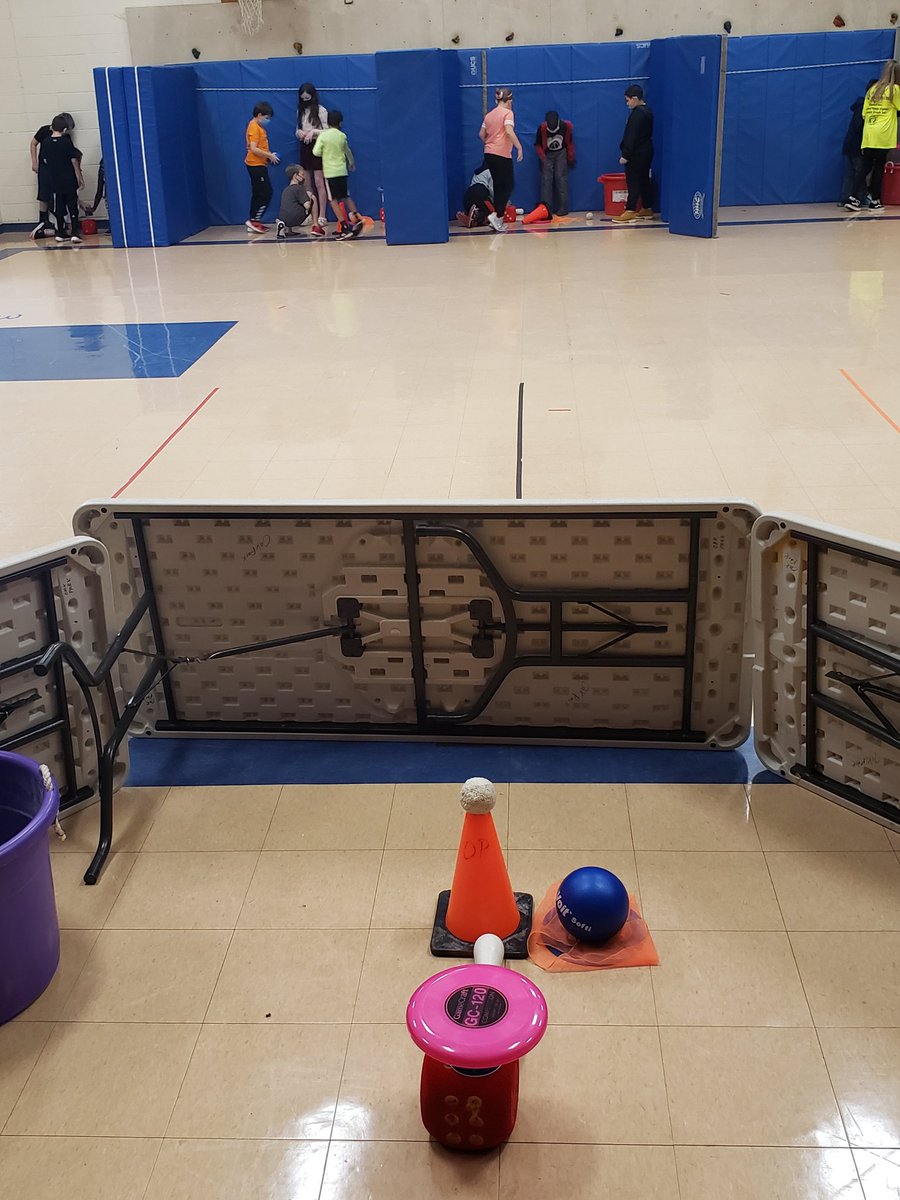 Oak Park PE tweet media