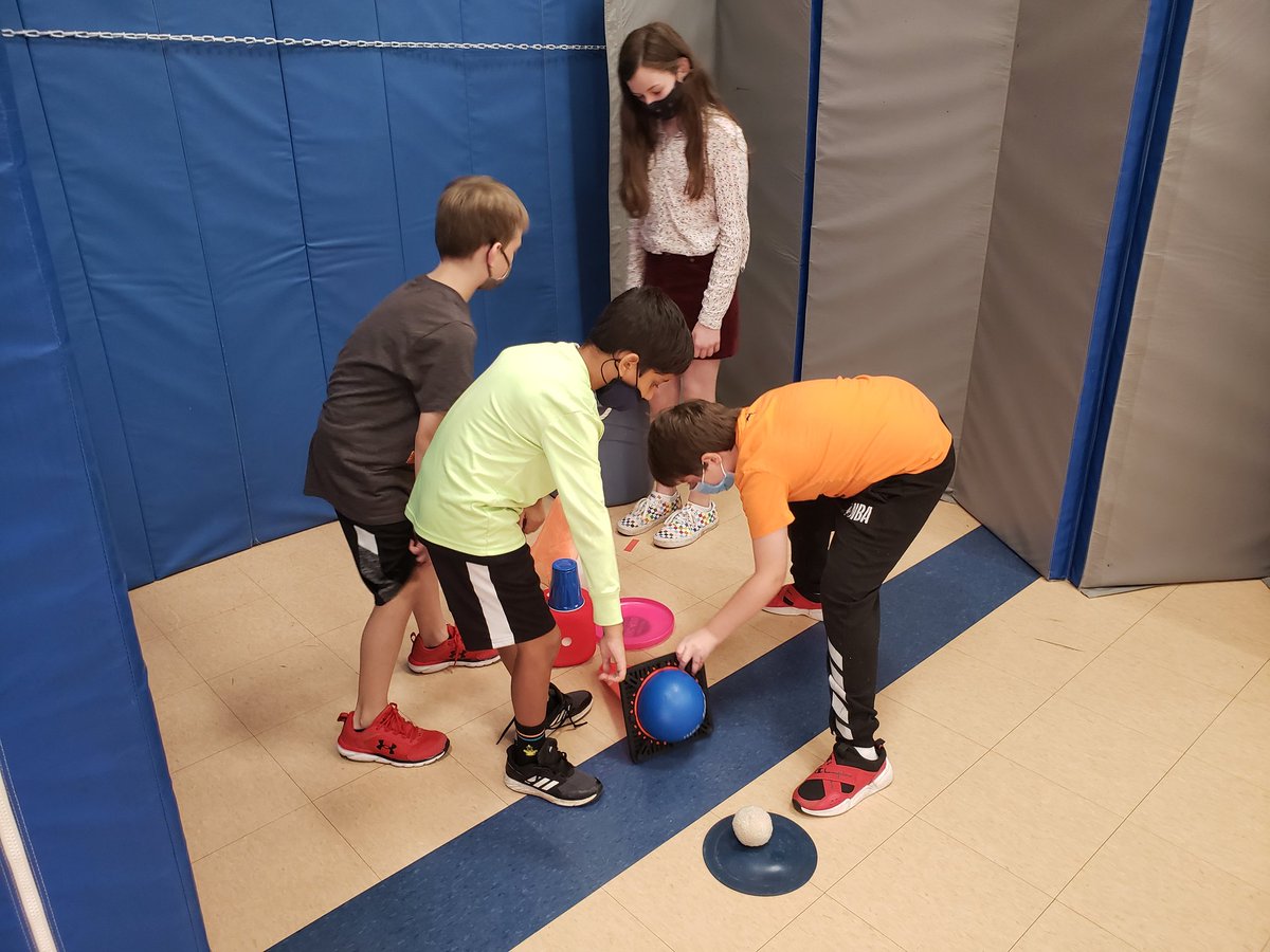 Oak Park PE tweet media