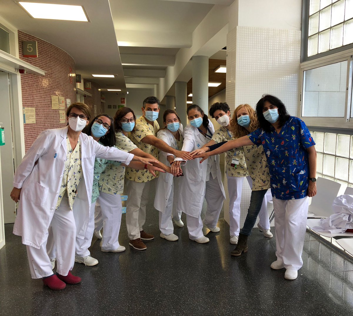 JOSEMARIAVILAN2's tweet photo. #CAPFlorida
Equipo de Pediatría
Equip de Pediatria https://t.co/CjQ96DNdA3
