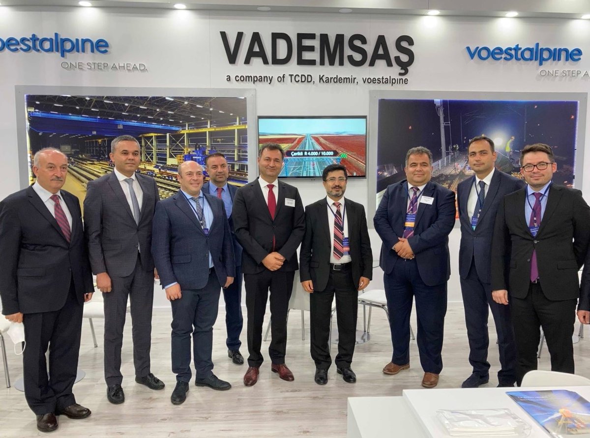 AYGM Genel Müdürü Sn. Dr. Yalçın Eyigün ve ekibi standımızı ziyaret etti.

AYGM General Manager Mr. Dr. Yalçın Eyigün and his team has visited our stand.