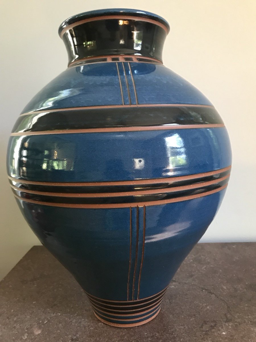 JoshsHopeInfo's tweet photo. TGIF everyone! Check out this beautiful hand-made pottery vase by local artist Gary Childs.  This is one of many beautiful art pieces you'll find at Bid For Hope this year.  Stay tuned for more items! #JHF #BidForHope #Auction #mentalhealth #pottery #garychilds #localart https://t.co/Omi0OKozG1