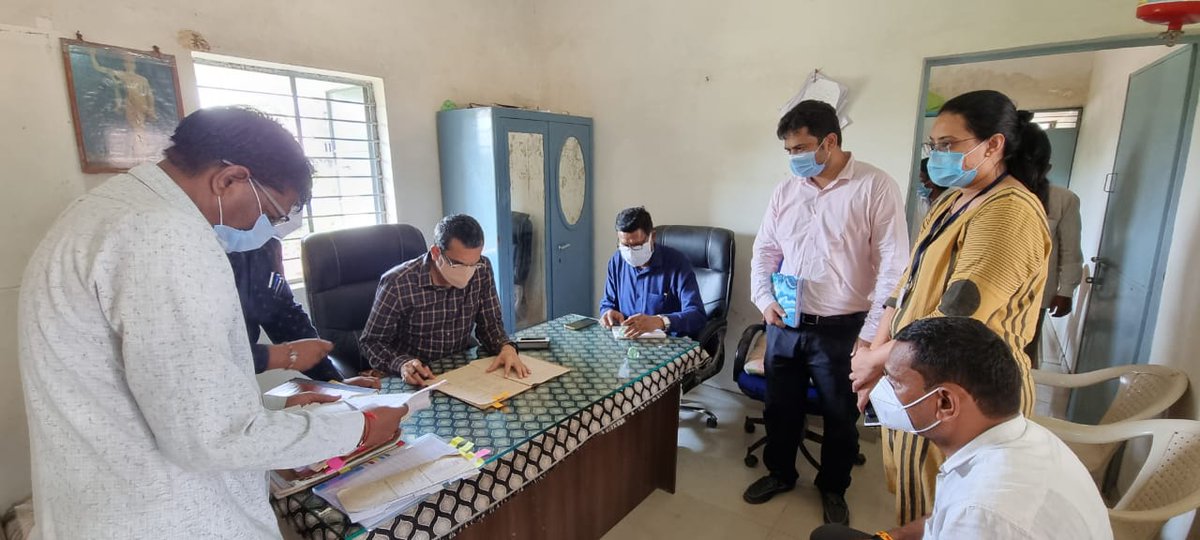 *Field Visit*
હિંમતનગર તાલુકાના દેરોલ અને નવાનગર ગ્રામપંચાયતની મુલાકાત લઈ મહેસુલી રેકર્ડની સામાન્ય દફતર તપાસણી કરી અને ત.ક.મંત્રીશ્રીને દફતર નિભાવણીમાં ત્રૂટીઓ અંગે જરૂરી માર્ગદર્શન આપ્યું.
<a href="/CMOGuj/">CMO Gujarat</a> <a href="/pkumarias/">Pankaj Kumar</a> <a href="/InfoGujarat/">Gujarat Information</a> <a href="/INFOSABARKANTHA/">SABARKANTHA INFO</a> <a href="/revenuegujarat/">Revenue Dep. Gujarat</a>