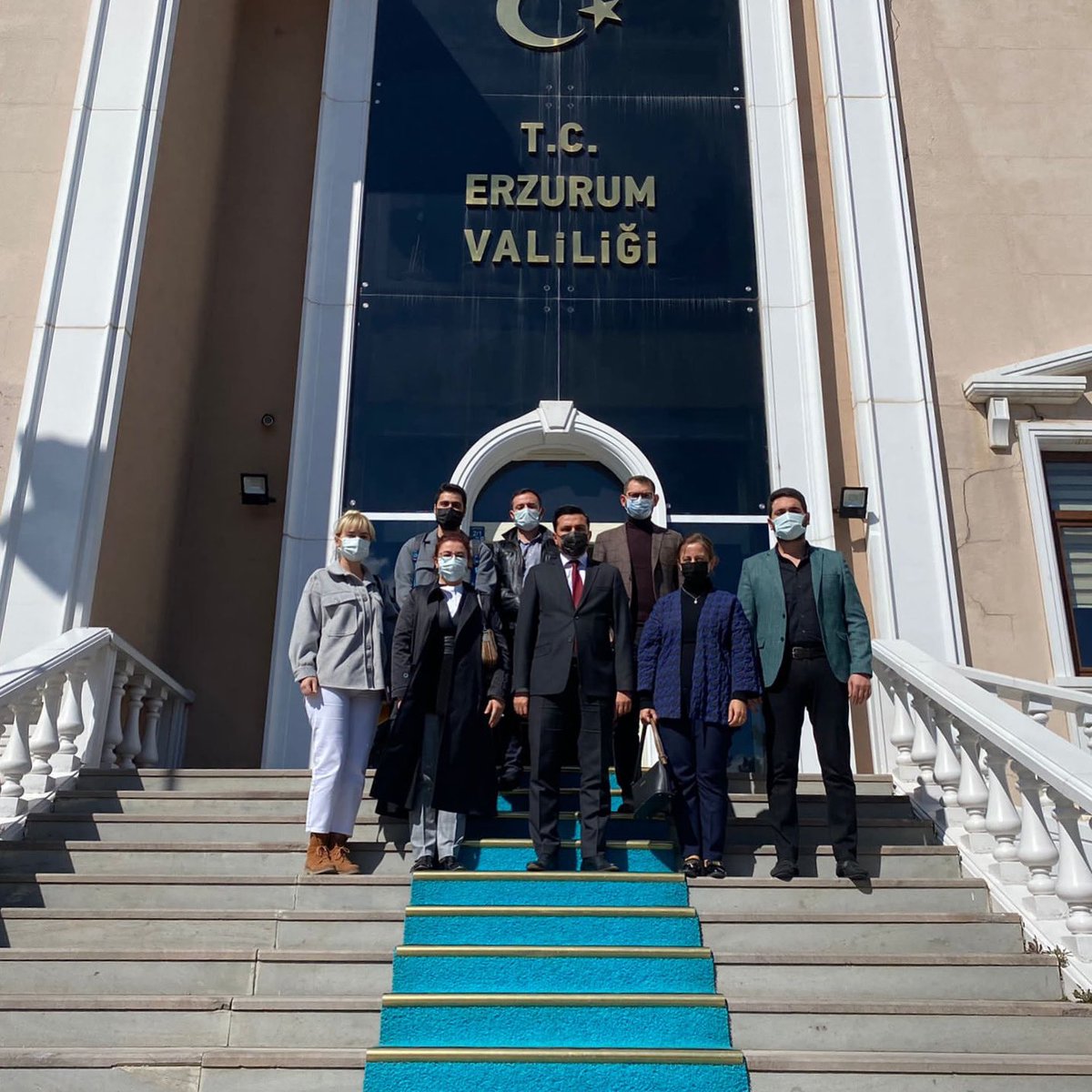 Erzurum Valiliğine yaptığımız ziyaretimizde Vali Yardımcısı Sn. Can Atak’la görüştük, kentle ilgili projelerimiz hakkında fikir alışverişinde bulunduk. <a href="/atauni1957/">Atatürk Üniversitesi</a> @ErzurumValilik <a href="/rektorcomakli/">Ömer Çomaklı</a>