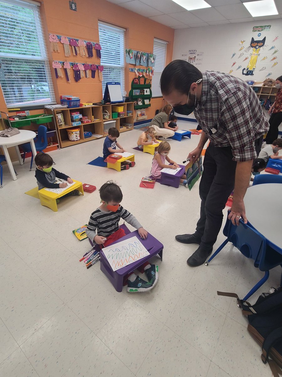 STMCSprincipal's tweet photo. PreK students applying their knowledge of lines to create beautiful and creative landscapes. #stmjoy https://t.co/pPe2vhRB1d