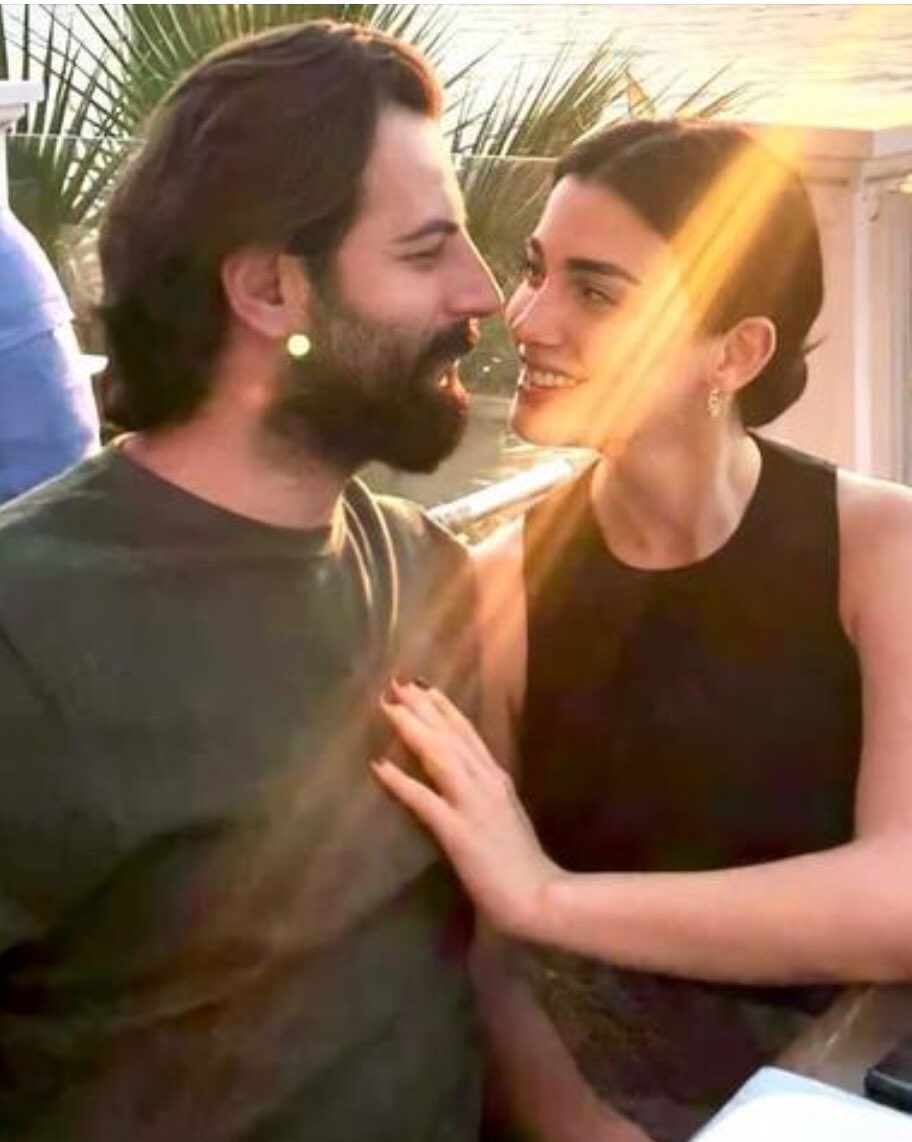 CioncuJ's tweet photo. Our beautiful couple Özberk ❤️❤️♾🧿🧿 https://t.co/nbjY6PbQHO