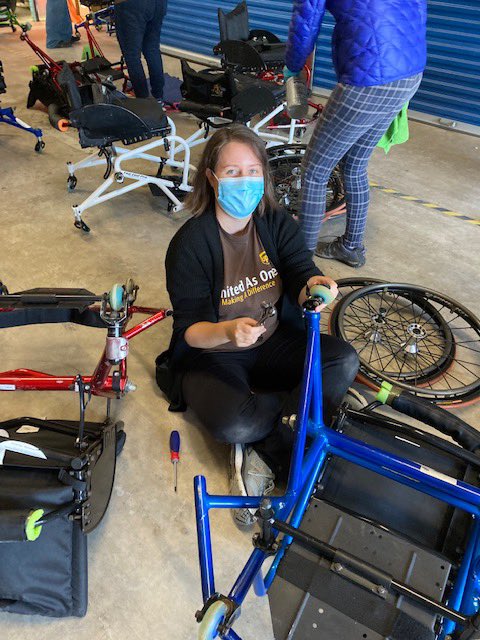 Bilodeau00's tweet photo. UPSers from Fredericton Brokerage lent a helping hand to AbilityNB to prep wheelchairs for a school program #deliveringwhatmatters @AbilityNB @CanadaUPSers @UPS_Canada @UPS_Foundation https://t.co/hyqwvDbw23