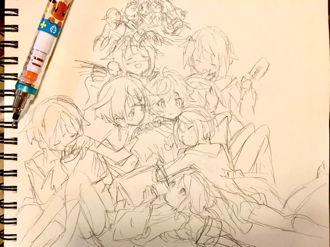 10人敷き詰めようと思ったけど7人がげんかいだ!Σ😳📝 