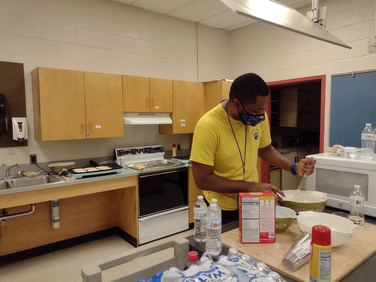 hcpss_hcms's tweet photo. Mr. McCaskill is whipping up some batter for #fatfriday No one "stacks up" to the admin at @hcpss_hcms
 #bestadminever https://t.co/4xvXL3fRtV
