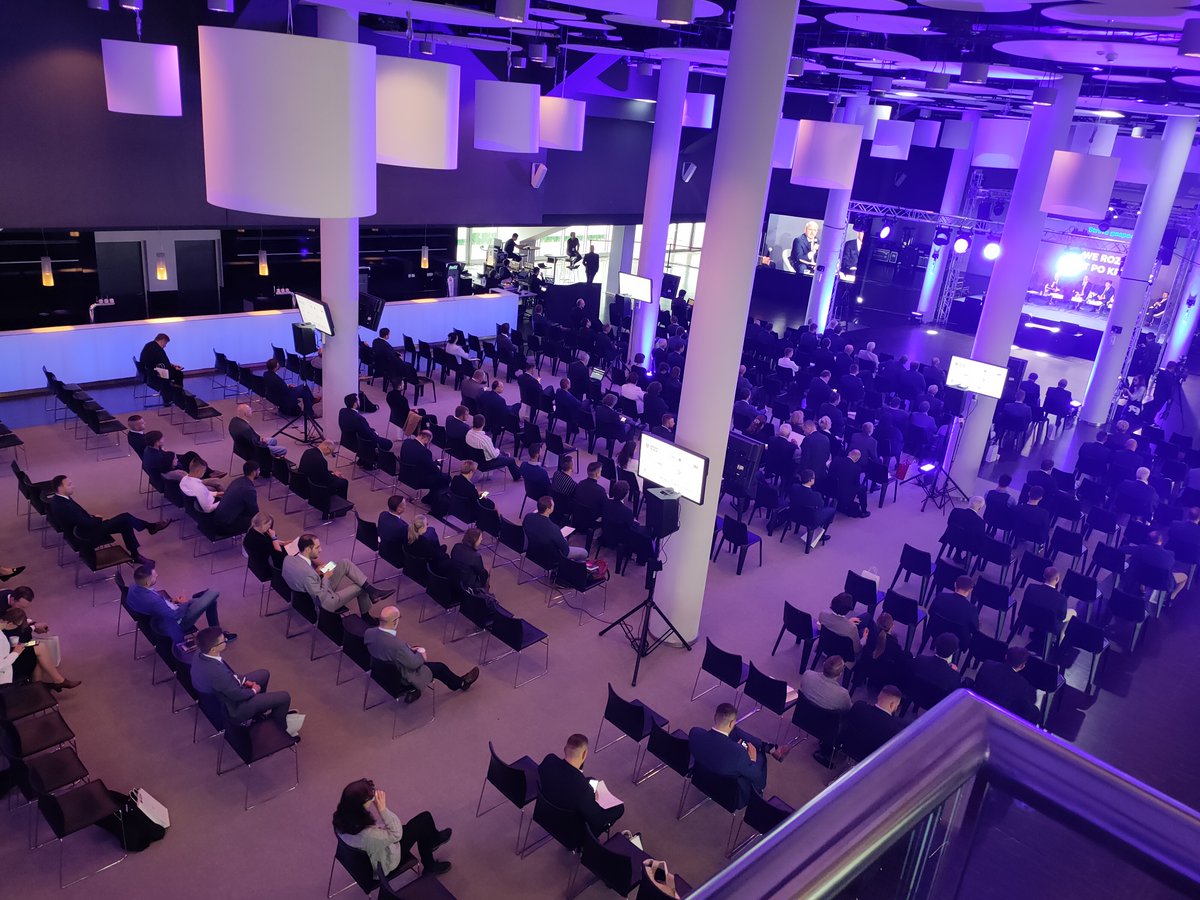 WNTiEPWSZLca's tweet photo. 7 października 2021 roku studenci oraz pracownicy @WNTiEPWSZLca uczestniczyli w II edycji Forum G2, pt.: „Nowe rozdanie. Świat po kryzysie”. 

#forumg2 #gospodarka #geopolityka #innowacje #witelonka #pwszlegnica #wntiepwszlegnica #wydziałnauktechnicznychiekonomicznych https://t.co/KXbqcsZ6nB