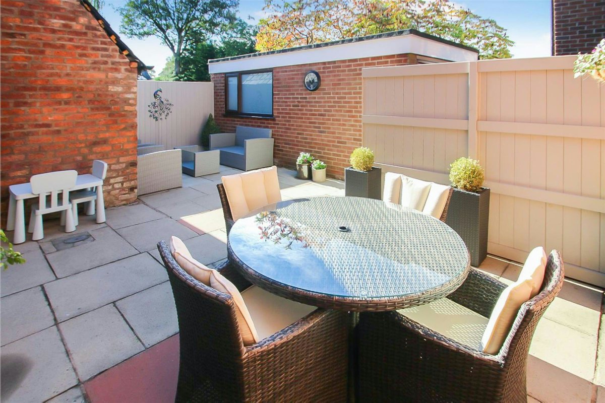 **#NEW!!** Ashton Lane, #Sale - £585,000 - #5Bed #Detached - CALL TO BOOK YOUR #VIEWING NOW! 0161 973 6688 #Property #EstateAgent #saletown