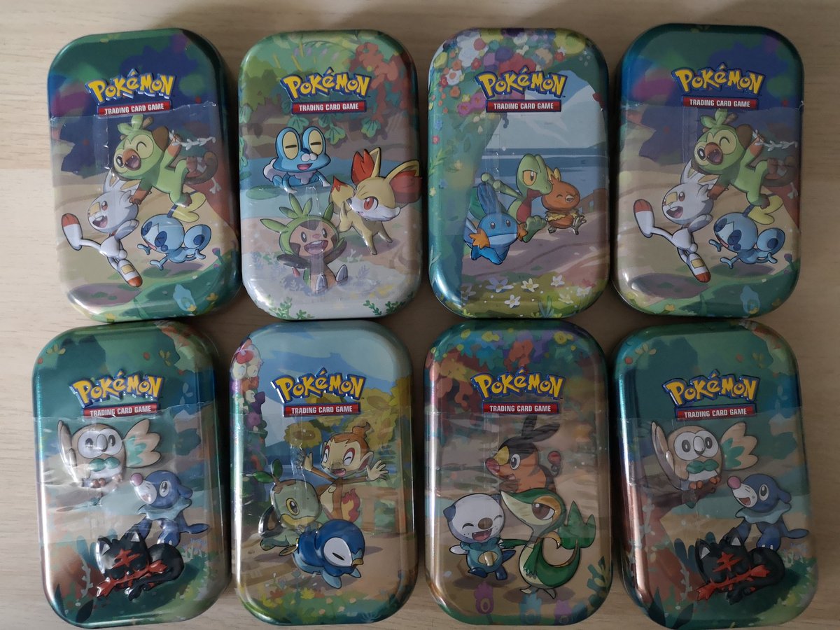 G0kayTV's tweet photo. Das einzige was heute mittag noch übrig war. 
Nichts desto trotz werden wir den mini hype heute im livestream zusammen erleben. Wir öffnen alle abgebildeten mini tins der Pokemon celebrations auf https://t.co/vlapK6JLgF
#pokemontcg #pokemon #PokemonCelebrations #charizard #glurak https://t.co/cDJPYxunbn