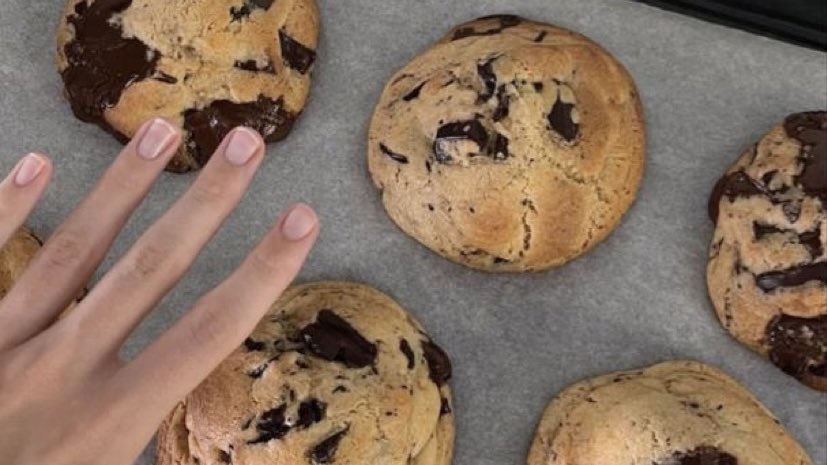 etherealfairies's tweet photo. in my baking era🧁 https://t.co/pJ9Kgb9WH2