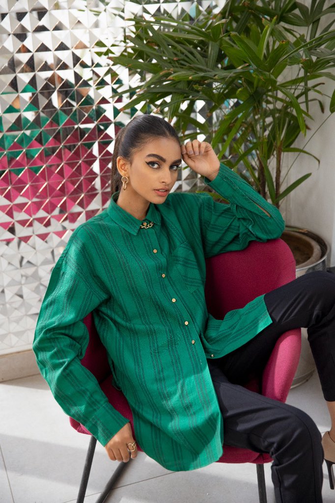 beyondeast_pk's tweet photo. The collection explores multiple aspects of Modern Workwear. It is an amalgamation of eastern and western cuts offering comfortable style yet minimalistic aesthetic.
ππ¨π«π€π’π§π ππ‘π’π - Launching Soon!
#BeyondEast #WorkingChic #BeDifferent #LaunchingSoon https://t.co/JTBD7UmEEK
