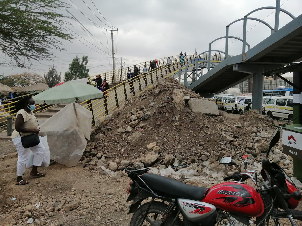 Jaybieson's tweet photo. To members of the Public plying GM Mombasa Road Footbridge, the footbridge will be demolished by Midnight 10.8.2021 #MombasaRoad #GMFootbridge #GM https://t.co/zuZnVDSkHG