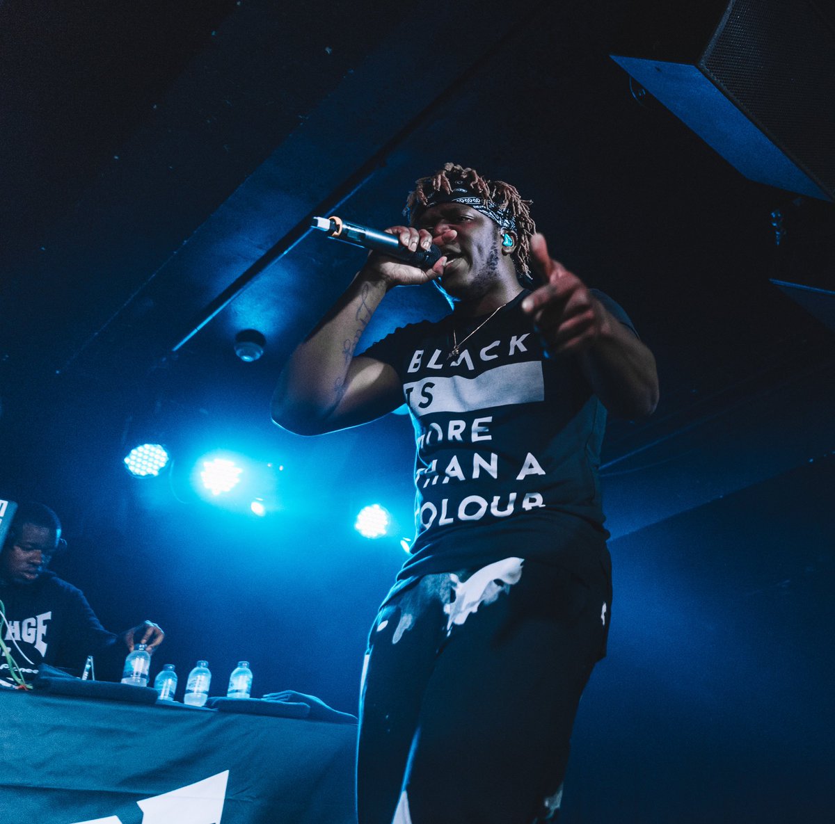 31Photography's tweet photo. Manchester round 2? 👀@KSI 
Would love to photograph you in Manchester again on the 12th if there is anyway of making it possible! 📸 @MamsTaylor @UploadAgency @RBCRecords https://t.co/ne6Eg2vHlU
