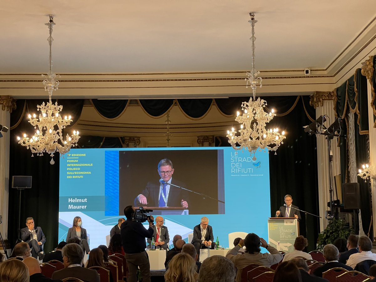 KKarabolli's tweet photo. Forum Internazionale Policeo sull’economia dei rifiuti! @HelmutMaurer #EU https://t.co/uDbWigSL25