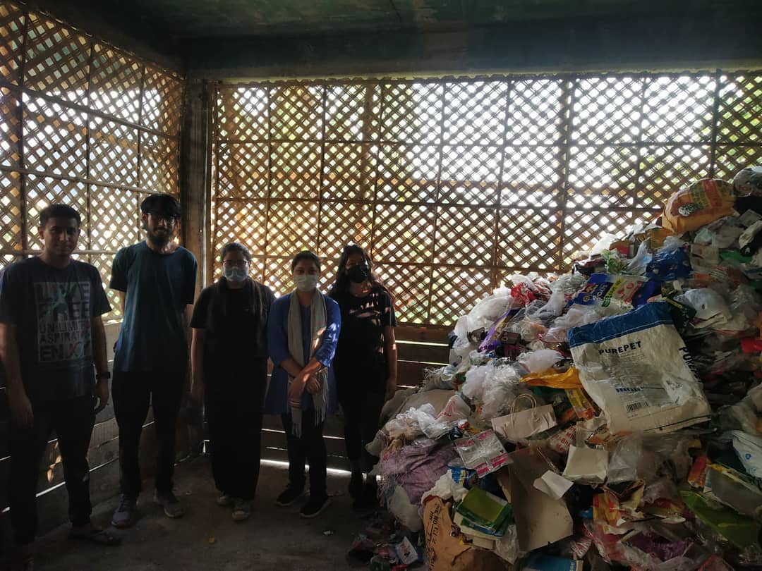 Dry plastics collected for "Power of 300", are further segregated according to the types of plastic and packed , ready to send for recycling!
#Recycle #Powerof300 #powerof300 #themidwayjourney #assam #wastemanagement #wastesegregation #waste #circulareconomy #swaachbharat