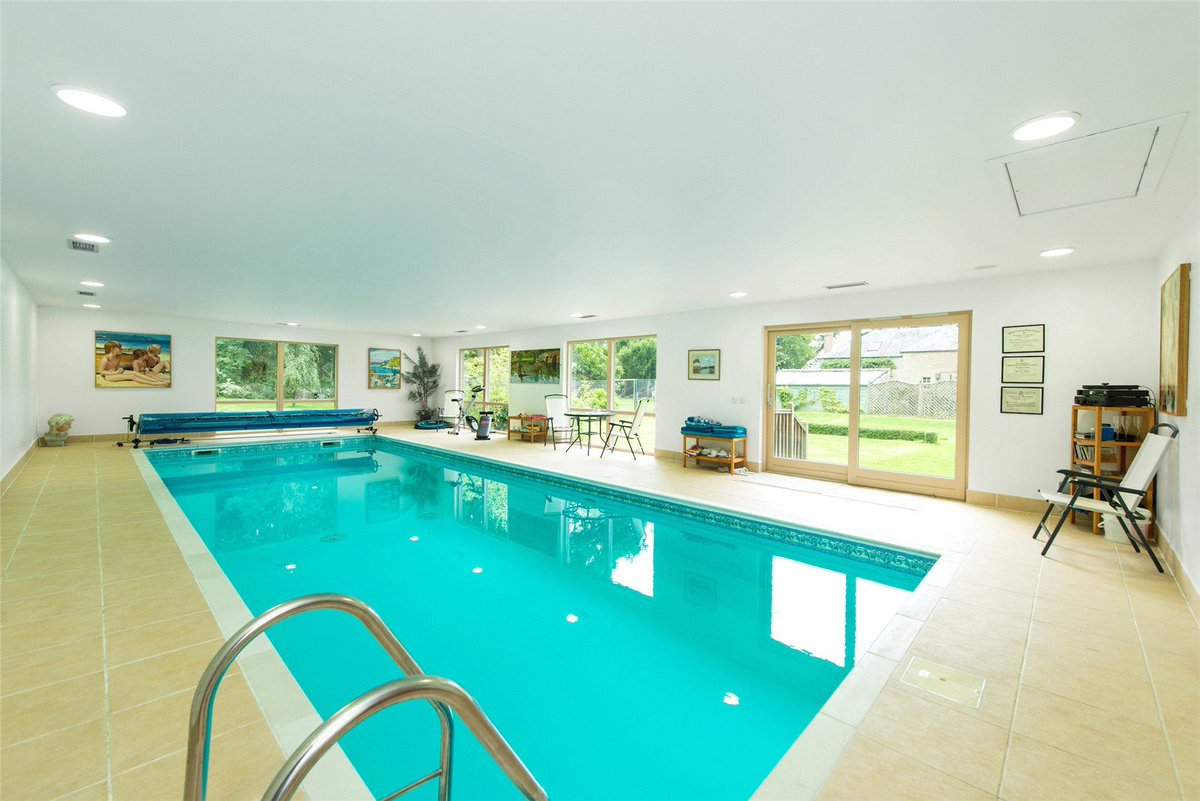 Galbraith_Group's tweet photo. THREAD | Properties Of The Week 🏠
𝗙𝗿𝗶𝗱𝗮𝘆 afternoon can mean only one thing....
#PropertiesOfTheWeek
Up first we take a dip in the pool at Tanlaw House in the beautiful 𝗛𝗲𝗻𝗱𝗲𝗿𝘀𝘆𝗱𝗲, 𝗞𝗲𝗹𝘀𝗼🏊♀️
https://t.co/SIT4JQFsZp https://t.co/r0iu9U4Opn