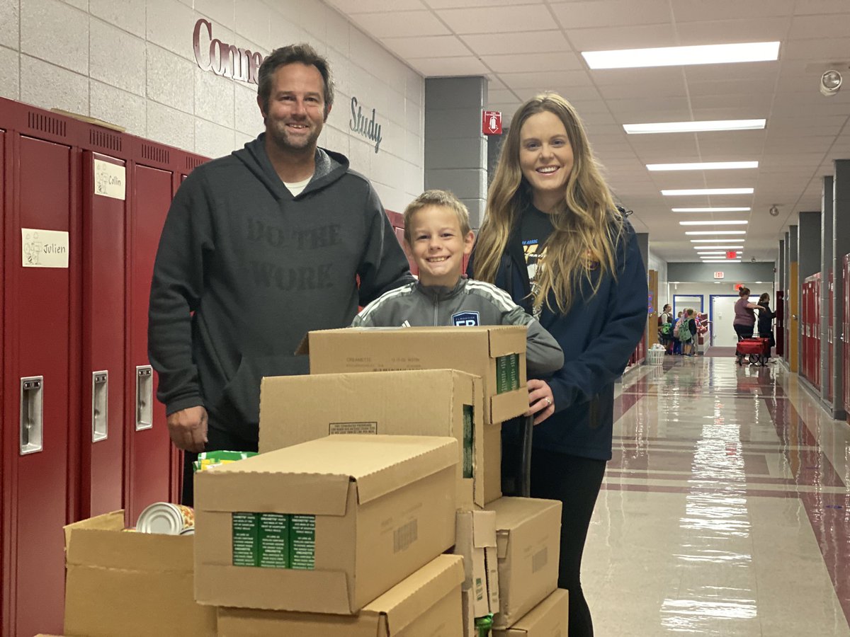 Thank you Ward family for your kind &amp; generous donation of 640 food items for the Waukesha <a href="/SalvationArmyUS/">Salvation Army USA</a> food pantry! #kindnessrocks #communityservice #mertonint