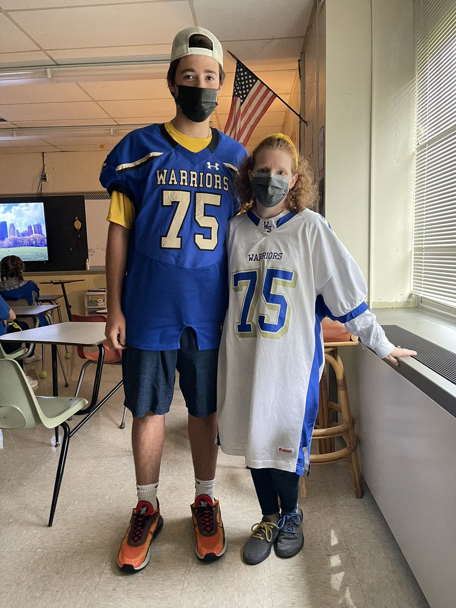 gunnar_bolton's tweet photo. Homecoming at Schroeder!! @mstumpy50 @SchroederFtball @WCSDProud  #WeAreWarr1ors https://t.co/ljROEo3flu
