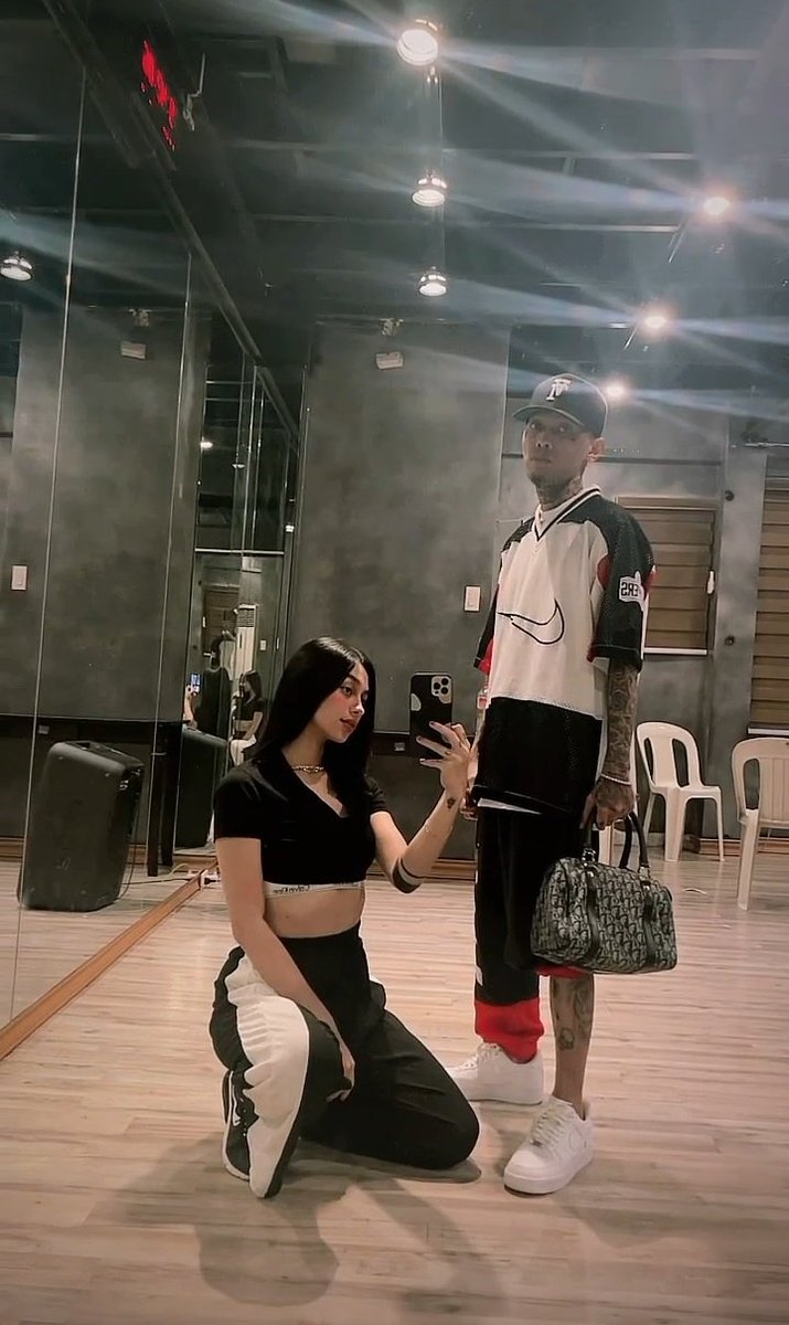 masterchiiiee's tweet photo. power couple🖤🔥 https://t.co/GaLZf6GLgE