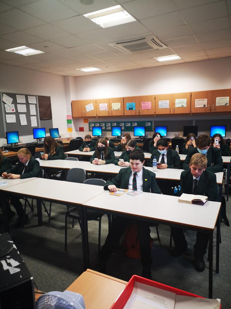 MrsMacSMHSBusEd's tweet image. @StMungos_Eng #stopandread2021 S1D ICT were enjoying their relaxing read.@StMungosFalkirk