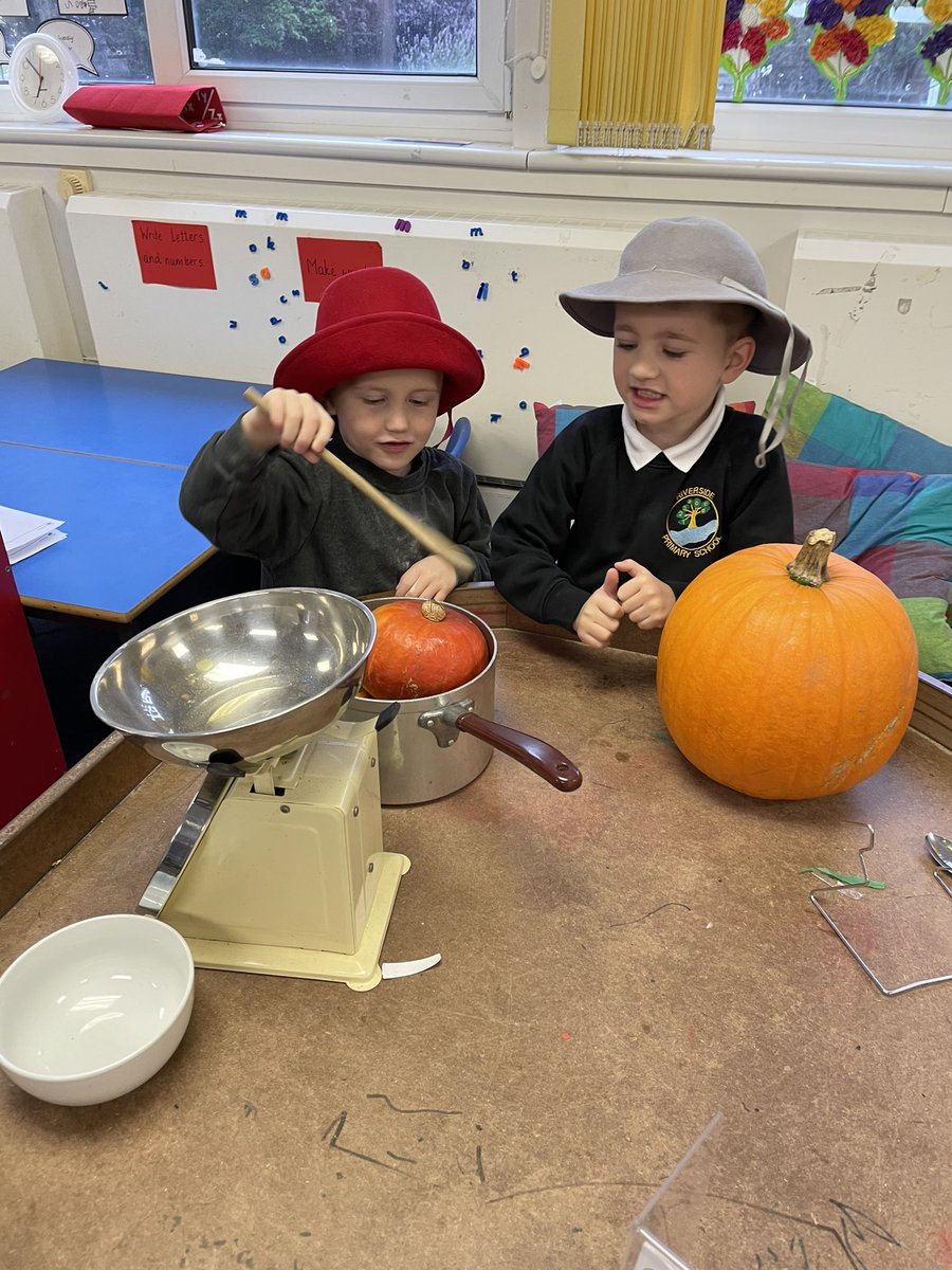 RaeburnMrs's tweet photo. Autumn has arrived in Primary 1. These boys were making their own pumpkin soup after listening to the story. 🎃 @wlriverside_ps #remarkableriverside https://t.co/k9QIoMMPrn