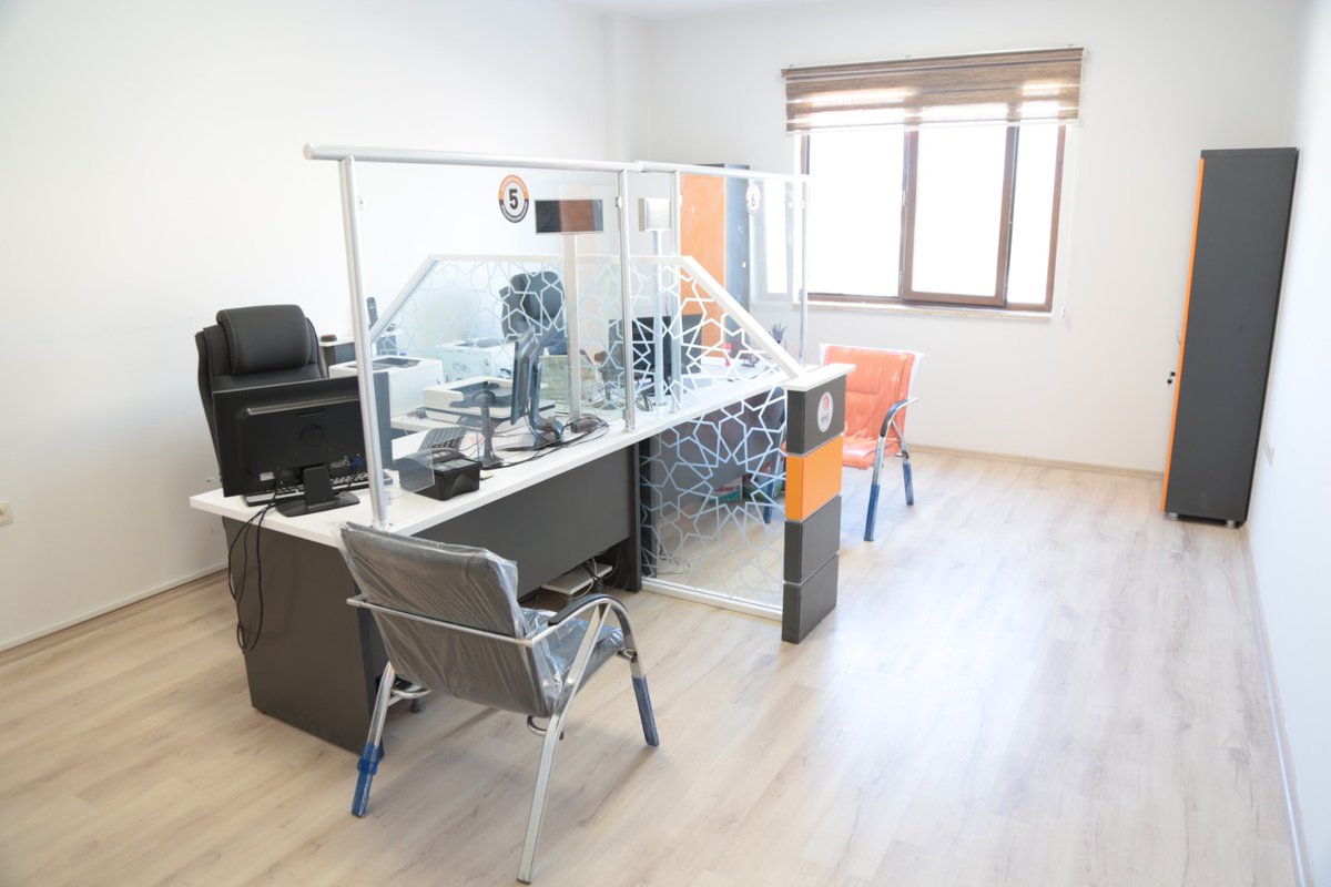 Vatandaşlarımıza ferah,  temiz, ve düzenli  ortamda  hizmet sunarak  memnuniyeti arttırmaya devam ediyoruz.
Harran kaymakamımızın
Katkılarından dolayı <a href="/cihatkoc61/">Cihat Koç</a> teşekkürlerimizi sunuyoruz. #HayatınızınHerAnında