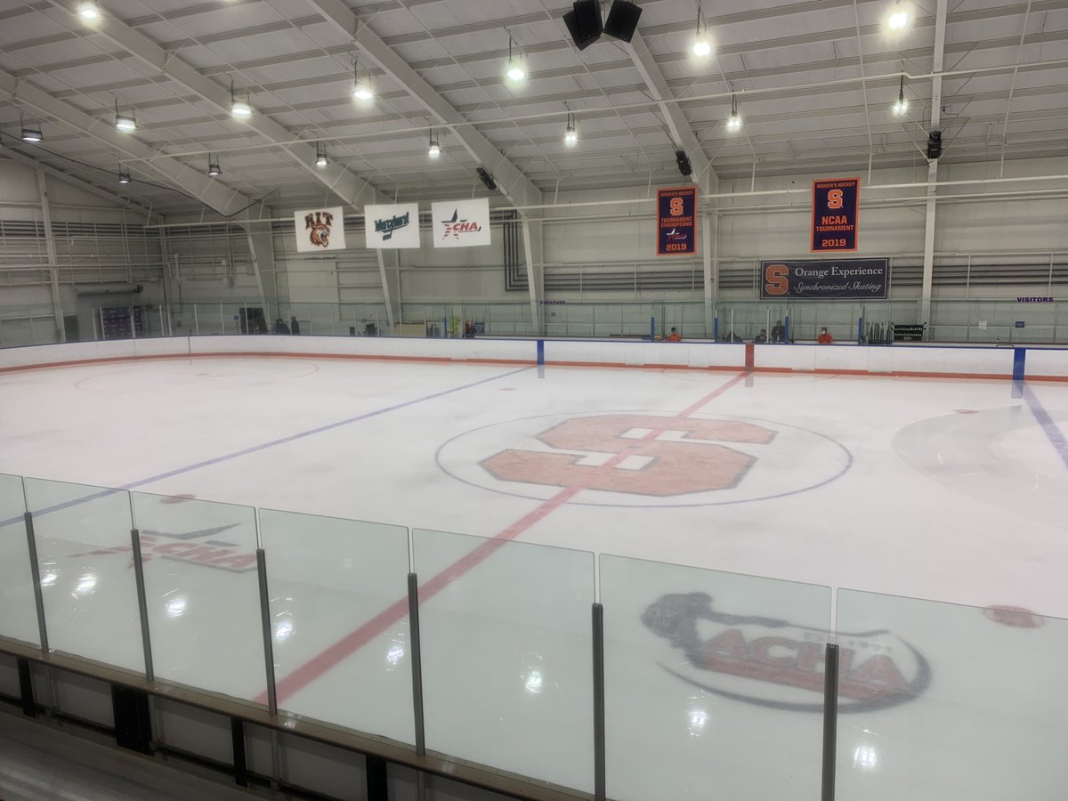 Last night was the start of Syracuse University’s 50 Years of Women’s Athletics Celebration! WISE members Tracey Edson, Maddy Huzjak, Allie Rosen, Erin Moore, Ireland Hayes, Sydney Orszulak, &amp; Paula Ostrowska worked the @cuseice vs Clarkson game! <a href="/Cuse/">Syracuse Athletics</a> #womeninsports #sportsbiz