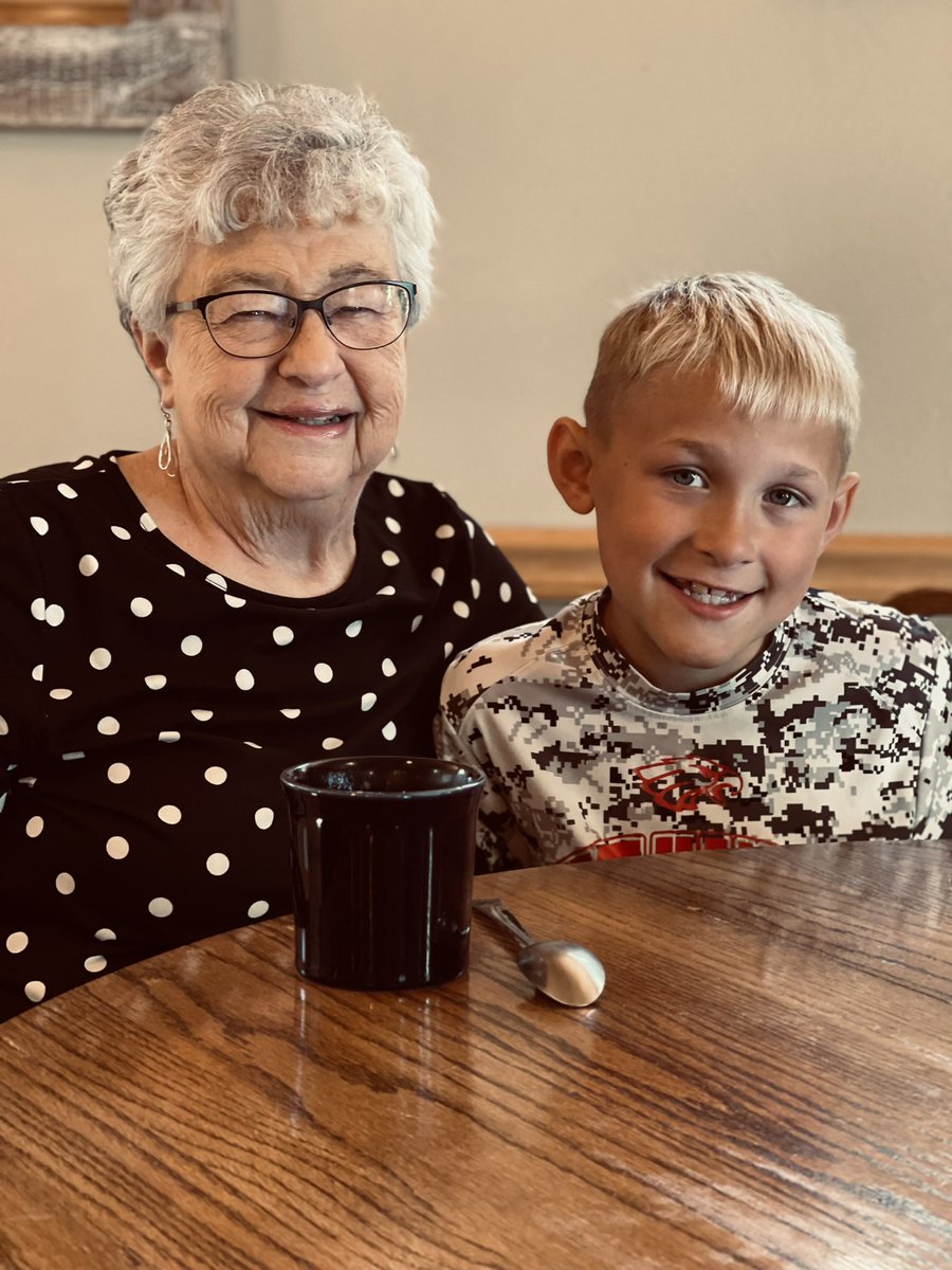 mojohnson24's tweet photo. These are my people. #myfavs #mybesties #wehavethebestgrannyever https://t.co/uNkkcvSwmF