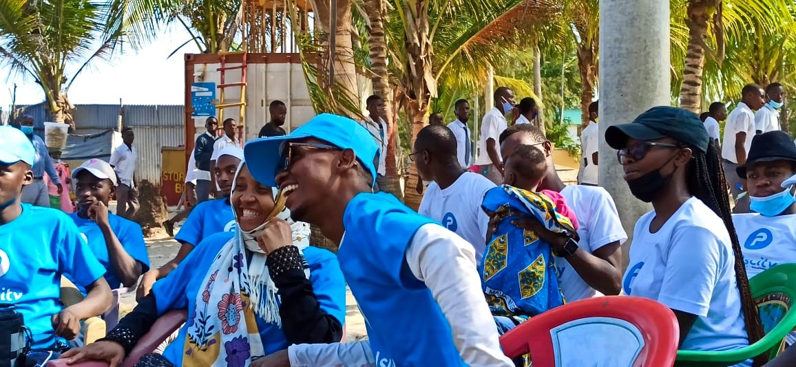brian_gitonga's tweet photo. Mimi usinilenge DM alafu unakuja kucheka Cheka kwa comments😏😑
#WeThePalscitians
https://t.co/dWlAge8tsb https://t.co/qi5PA4J0os