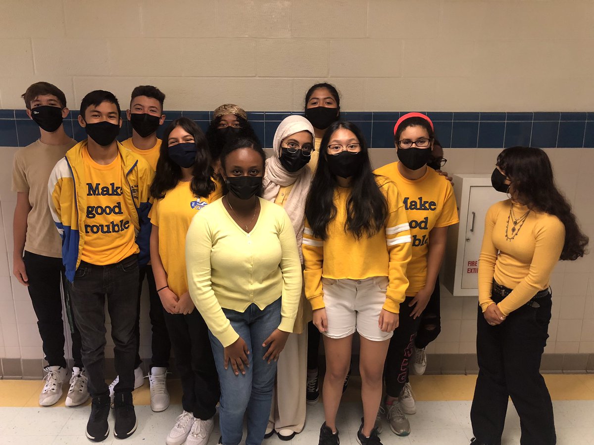 Love the yellow ! #lancerspirit25