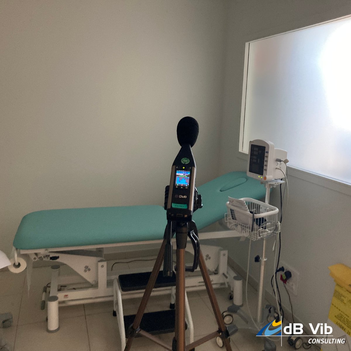 dBVibGroupe's tweet image. dB Vib Consulting a cet été expertisé l&apos;isolement #acoustique intérieur d&apos;un centre de santé dont les praticiens se plaignent d&apos;entendre les conversations d&apos;un cabinet à un autre. L&apos;étude a révélé des défauts dans la mise en œuvre des cloisons. En savoir + cutt.ly/FENwfO0