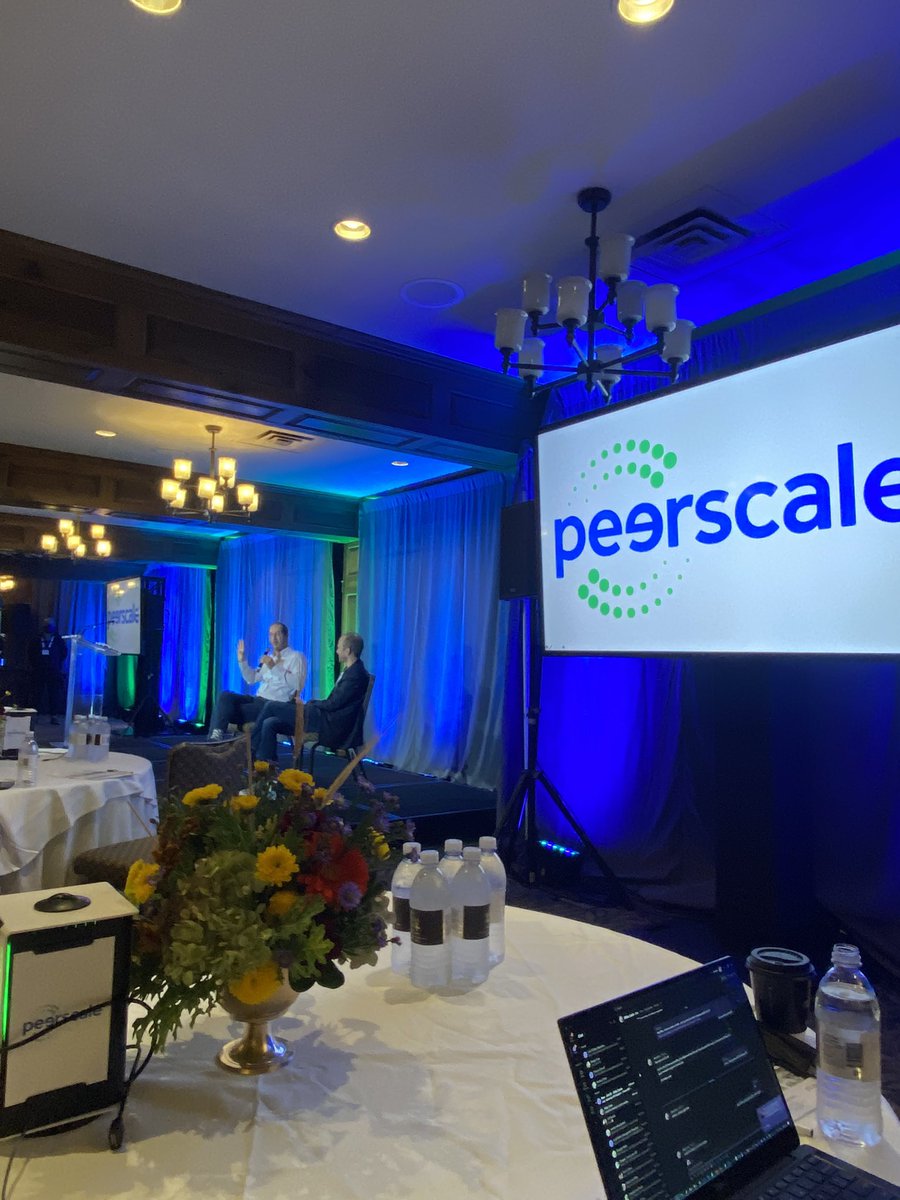 It is SO good to be surrounded by all these remarkable Cdn tech CEOs at the <a href="/PeerscaleINC/">Peerscale</a> annual retreat. Highlight of the day learning about the @achievers acquisition of <a href="/TemboSocial/">TemboSocial</a>. Insightful and fun chat @StevenGreen and @sampfordadvisor