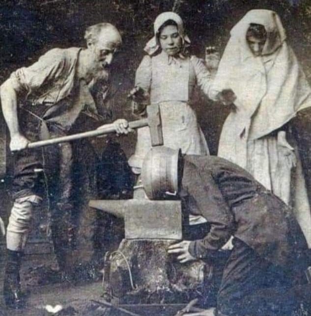 NdimloUnathi's tweet photo. Headache treatment, 1895😃😃 https://t.co/9yVWDf4U2Z