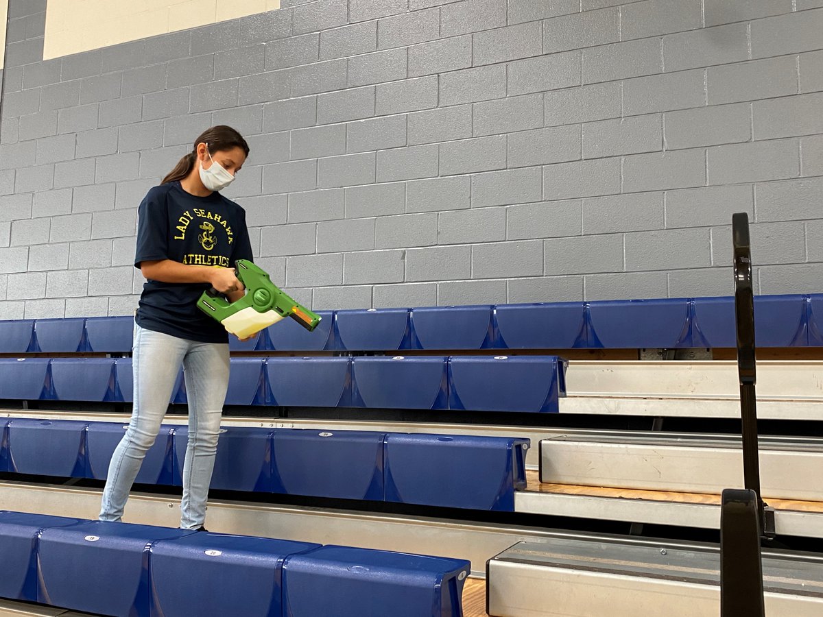 NEISD's tweet photo. A lesson in empathy spreads kindness at Nimitz #theNEISDway! #rootednimitz https://t.co/QHWJOfX4l1