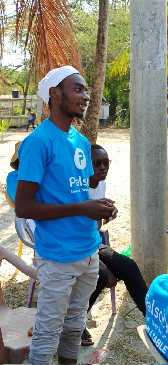 brian_gitonga's tweet photo. HIM: My girlfriend is so tall, I literally look upto him😂
ME:you have a talent, join Palscity ASAP!
#WeThePalscitians
https://t.co/dWlAge8tsb https://t.co/go4JgFIInL
