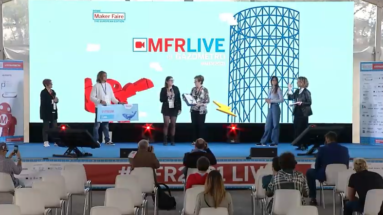 GiovannaDiTroia's tweet image. #MakeITCircular: ecco le Menzioni Speciali  

 📍#Vytreum|recupero scarti
 📍#AdapTronics|scotch intelligente
 📍#Saccomatto| prodotti naturali che sostituiscono le plastiche

makerfairerome.eu/it/

#MFR2021 #MakerFaireRome #branded