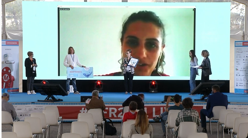 GiovannaDiTroia's tweet image. #MakeITCircular: ecco le Menzioni Speciali  

 📍#Vytreum|recupero scarti
 📍#AdapTronics|scotch intelligente
 📍#Saccomatto| prodotti naturali che sostituiscono le plastiche

makerfairerome.eu/it/

#MFR2021 #MakerFaireRome #branded