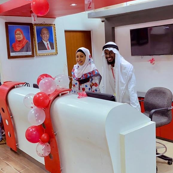 airtel_tanzania's tweet image. Wafanyakazi  wa kitengo cha huduma kwa mteja, tawi la Zanzibar wakiwa katika picha ya pamoja wakiadhimisha kilele cha wiki ya huduma kwa mteja iliyoanza tarehe 4, mwezi huu.
Heri ya Wiki ya huduma kwa wateja.
#HappyCustomerServiceWeek
#CSWeek21
#ThePowerOfService
#Airtel