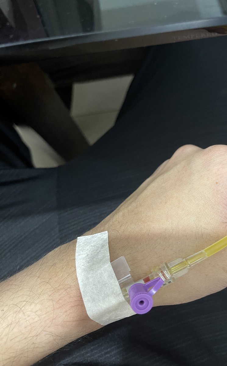 jed_setter's tweet photo. Pafresh muna ulet! #SelfInject https://t.co/pt91hL8Ae2
