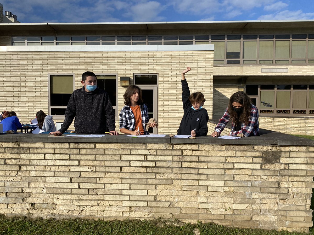 We love you #suzyjodonuts for providing our study snacks today ❤️