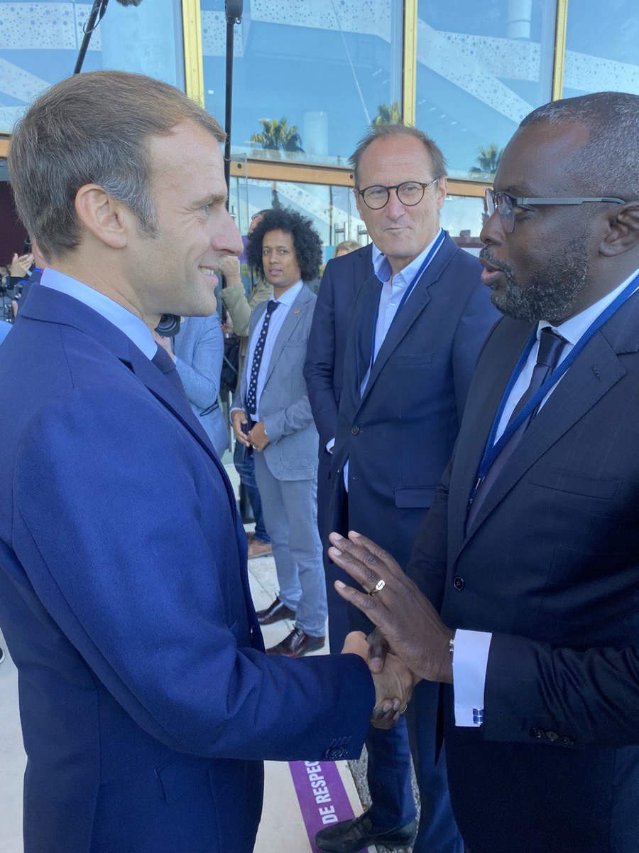JFMBAYE's tweet photo. 1 sommet Afrique France vers les jeunes, la diaspora et l’ensemble de la société civile qui doit marquer la rupture de longues périodes de projets entravés par le poids de l’histoire. Tourner la page et écrire un nouveau chapitre  d’une coopération gagnante #SommetAfriqueFrance https://t.co/xPAWEAs4gD