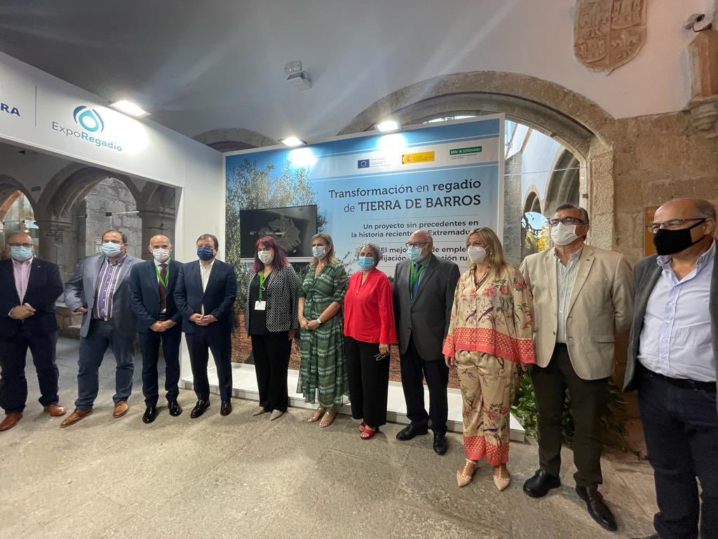 MejiasTapia's tweet photo. Hoy en Cáceres se ha celebrado el IV Foro del Regadío de Extremadura. Poniendo en valor la agricultura de regadío y el trabajo de las Comunidades de Regantes. “ Más regadío y Mejor Regadío “ https://t.co/tof5ShUvvd