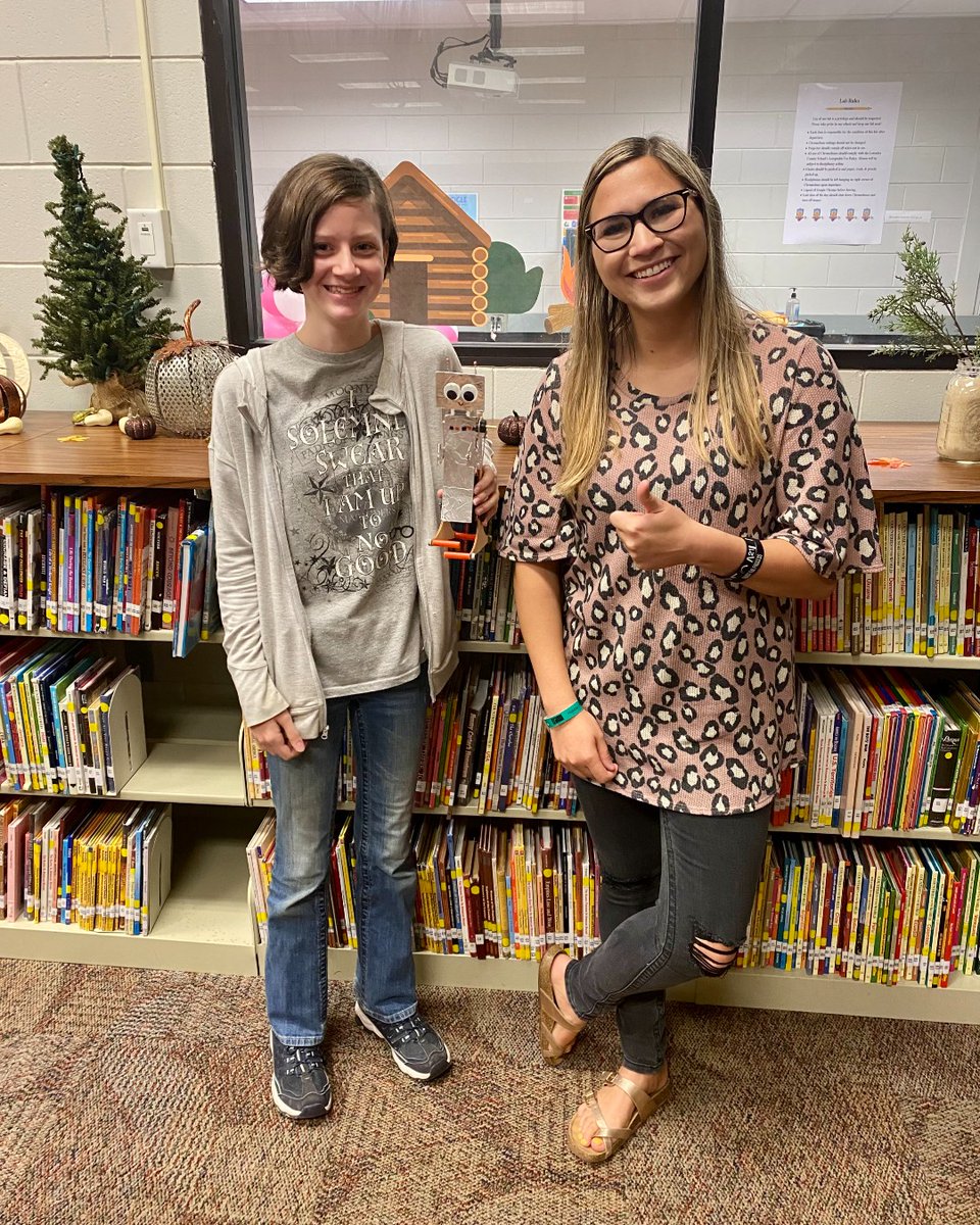 LowndesMiddle's tweet image. Abigail Harvey built Ms. Beall a robot as a thank you gift. Abigail loves learning about innovation and technology and has a natural talent for creating.  Thanks for sharing with us, Abigail!  #FutureInnovator #GirlsInSTEM KiwiCo #ShowEveryOneLowndes Lowndes County Schools