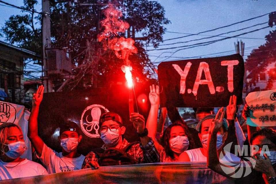 KhonHset's tweet photo. Protest against military dictatorship by Students Union Forces &amp; Township Strike Forces #ASEAN_StandForDemocracy #WhatsHappeningInMyanmar #Oct8Coup https://t.co/mT0EkzFPEw
