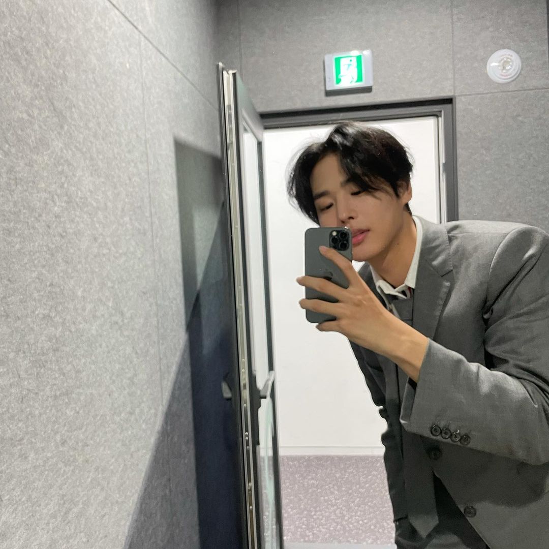 VAliceindia's tweet photo. 81021 b__yccn IG Update
[ #BYUNGCHAN ] : soft
https://t.co/Qz1jhfcioA
#빅톤 #최병찬 #병찬 #VICTON #BYUNGCHAN #ALICE #VictonxAlice #VictonxAliceIndia https://t.co/mCi0QQEVSH