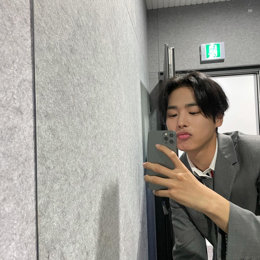 VAliceindia's tweet photo. 81021 b__yccn IG Update
[ #BYUNGCHAN ] : soft
https://t.co/Qz1jhfcioA
#빅톤 #최병찬 #병찬 #VICTON #BYUNGCHAN #ALICE #VictonxAlice #VictonxAliceIndia https://t.co/mCi0QQEVSH