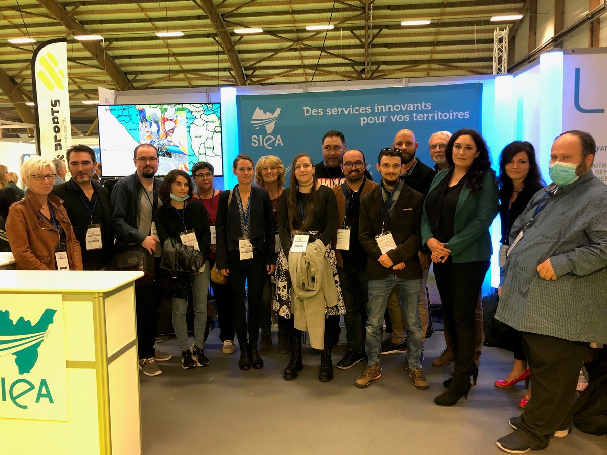 Les treize premiers #conseillersnumériques de l'Ain avec l'organisme de formation ADEA. Rejoignez l'équipe !